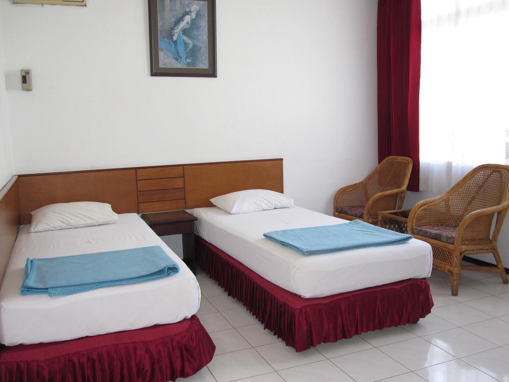Hotel Tosari Malang Quarto foto